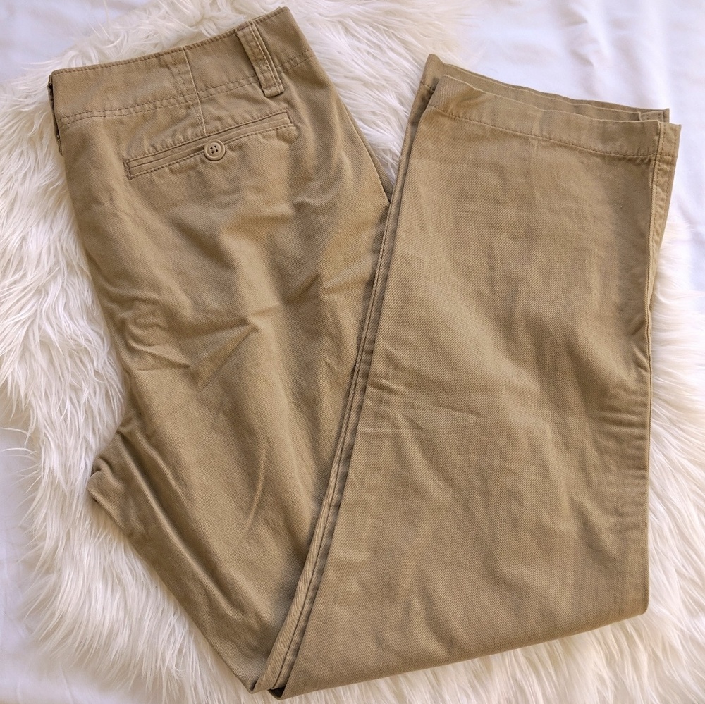 NWOT Old Navy Broken In Khakis 33x32
